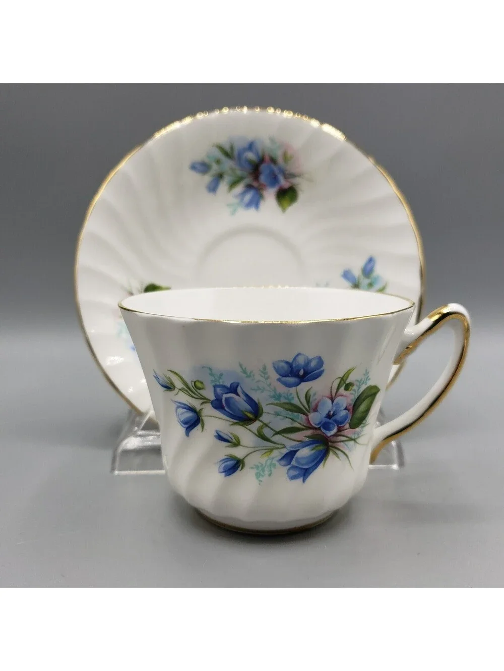 Royal Kendall Teacup & Saucer Blue Flowers Floral Fine Bone China England Gold